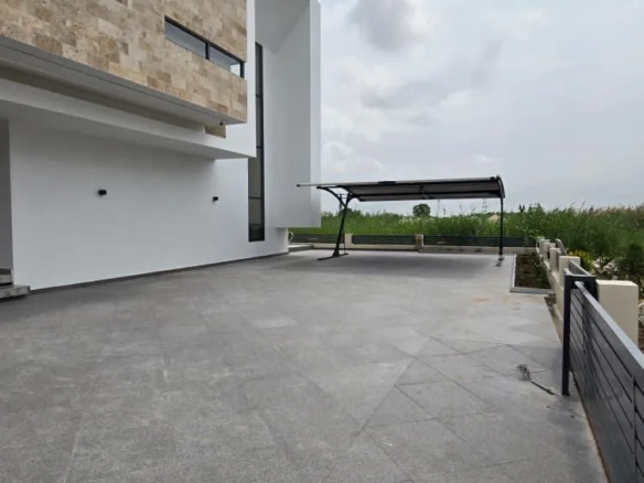 5 Bed Detached Duplex + BQ • Chevron