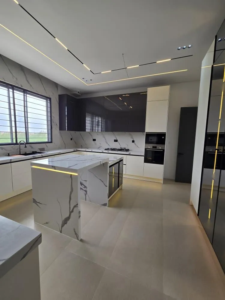 5 Bed Detached Duplex + BQ • Chevron5