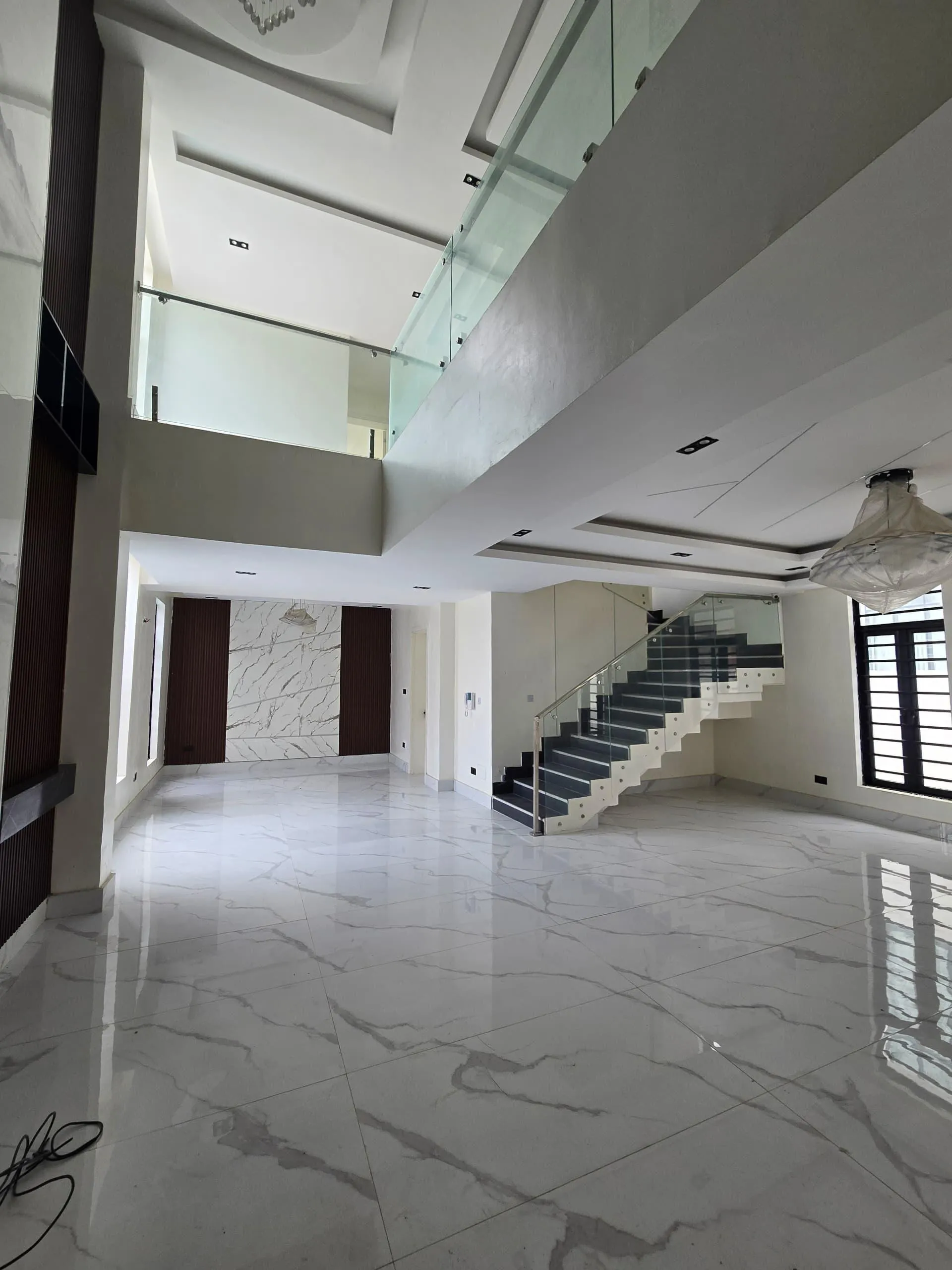 5 Bed Detached Duplex + BQ • Lekki Phase 1 image2