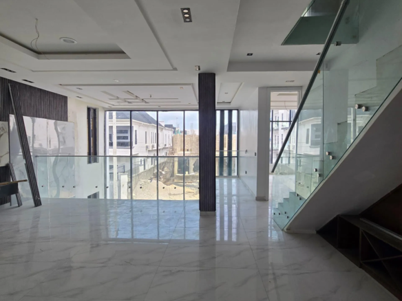 5 Bed Detached Duplex + BQ • Ologolo • ₦500M