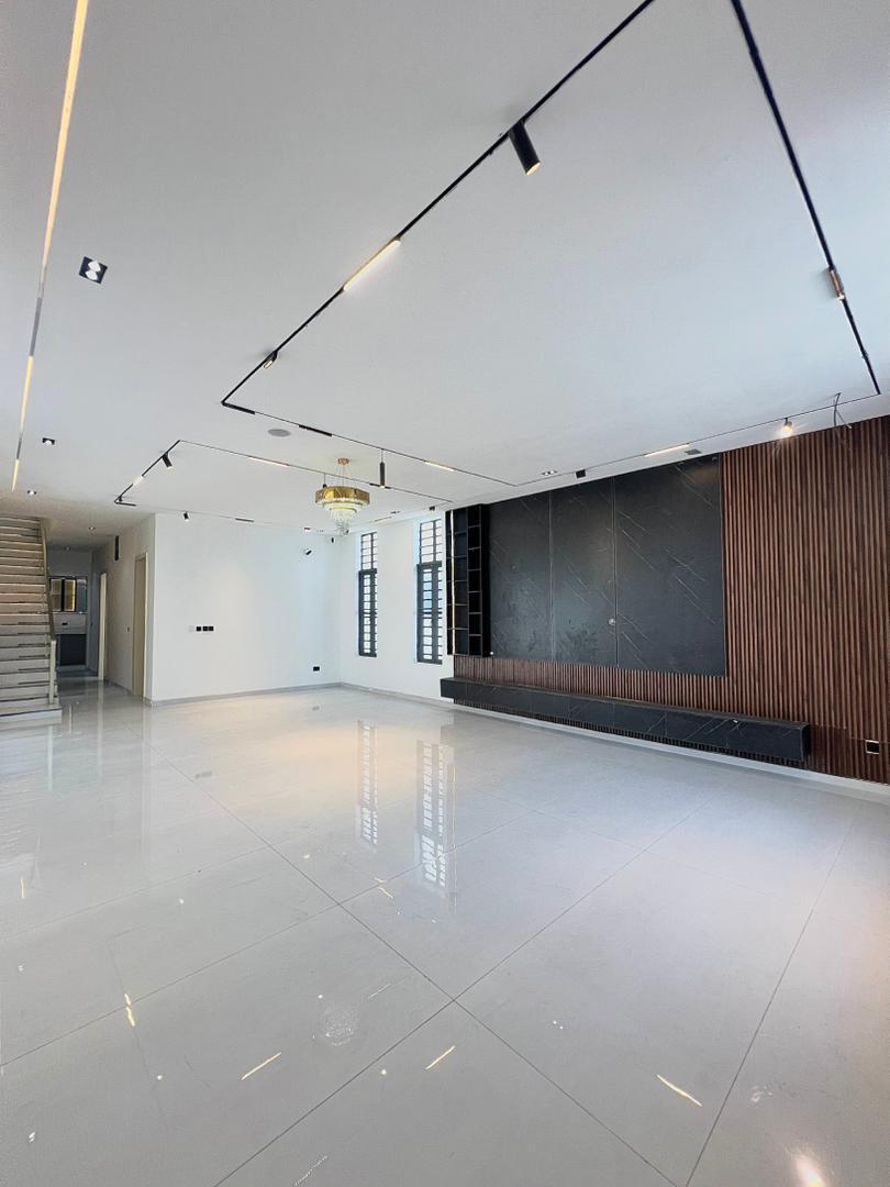 WhatsApp Image 2026-04-01 at 16.14.13 (1)