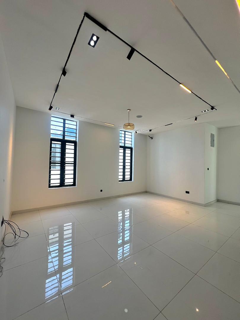 WhatsApp Image 2026-04-01 at 16.14.14 (2)