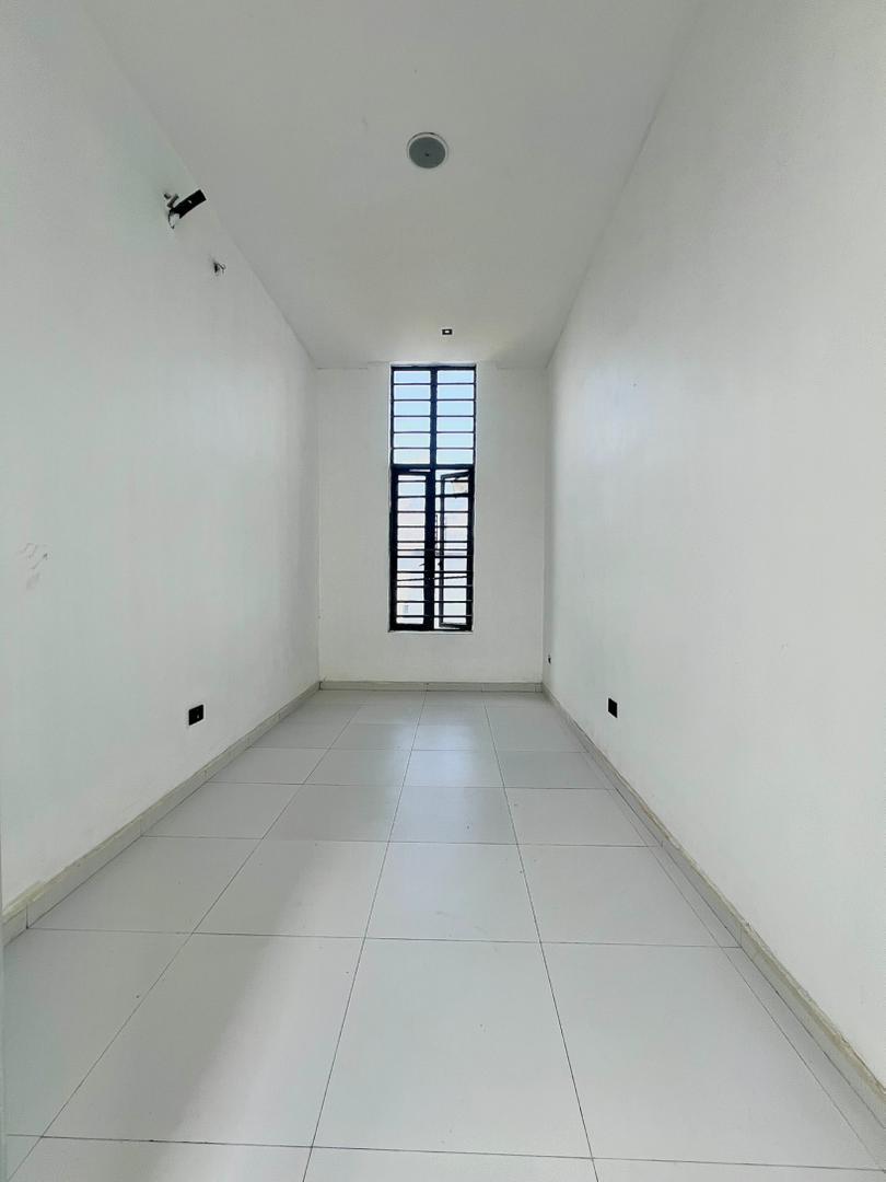 WhatsApp Image 2026-04-01 at 16.14.17 (3)