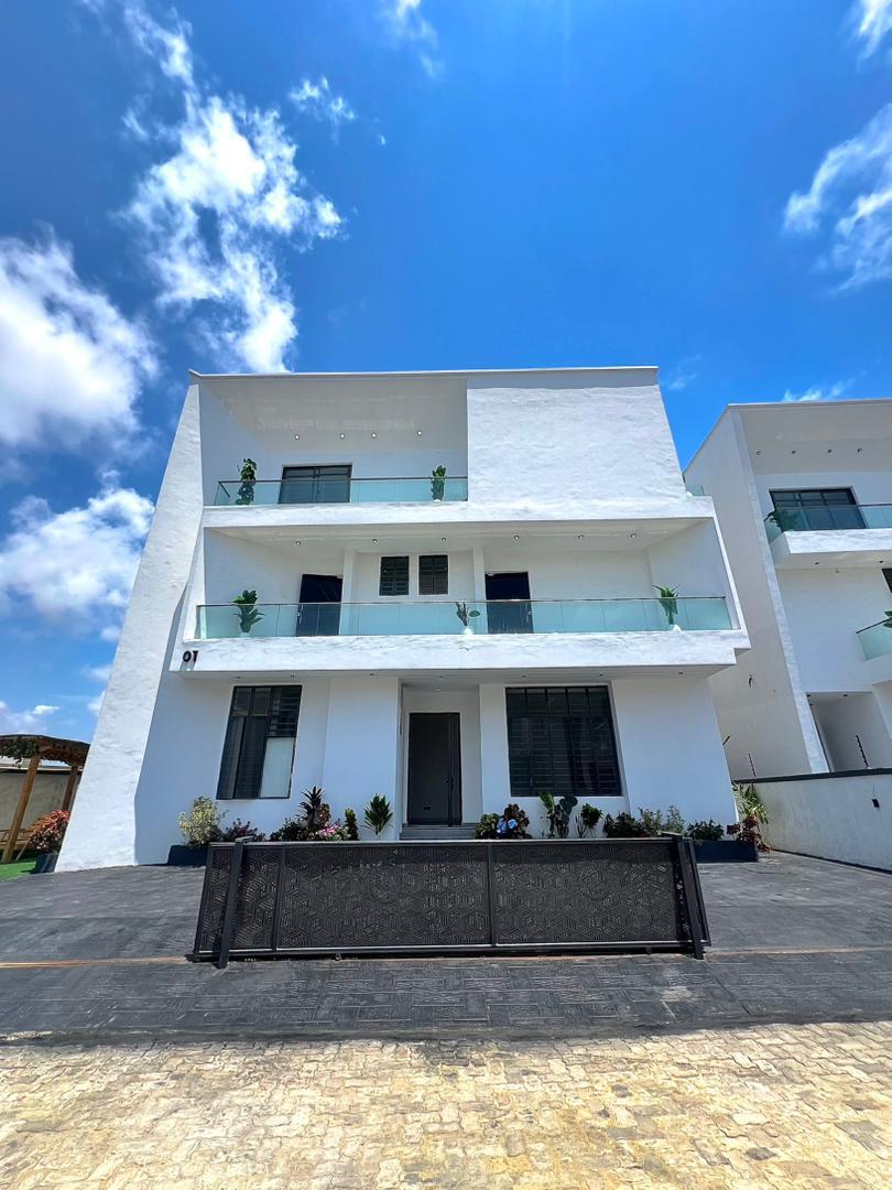 WhatsApp Image 2026-04-01 at 16.14.27 (1)