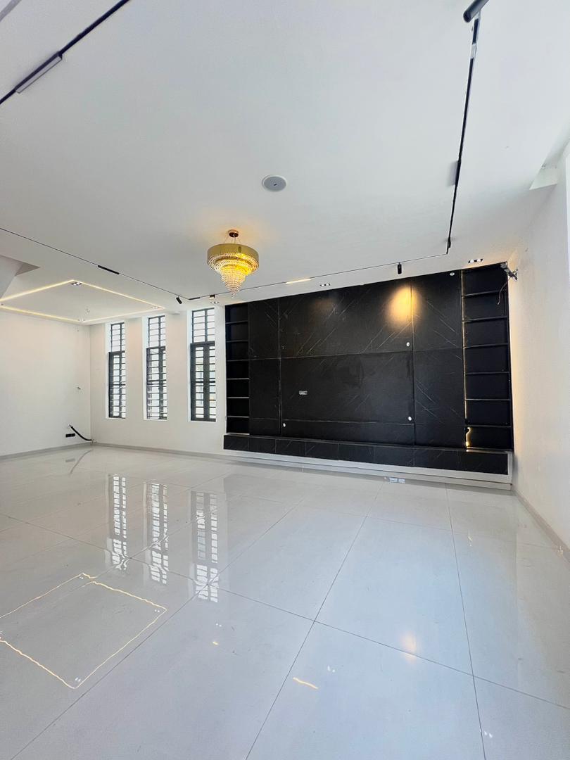 WhatsApp Image 2026-04-01 at 16.14.29