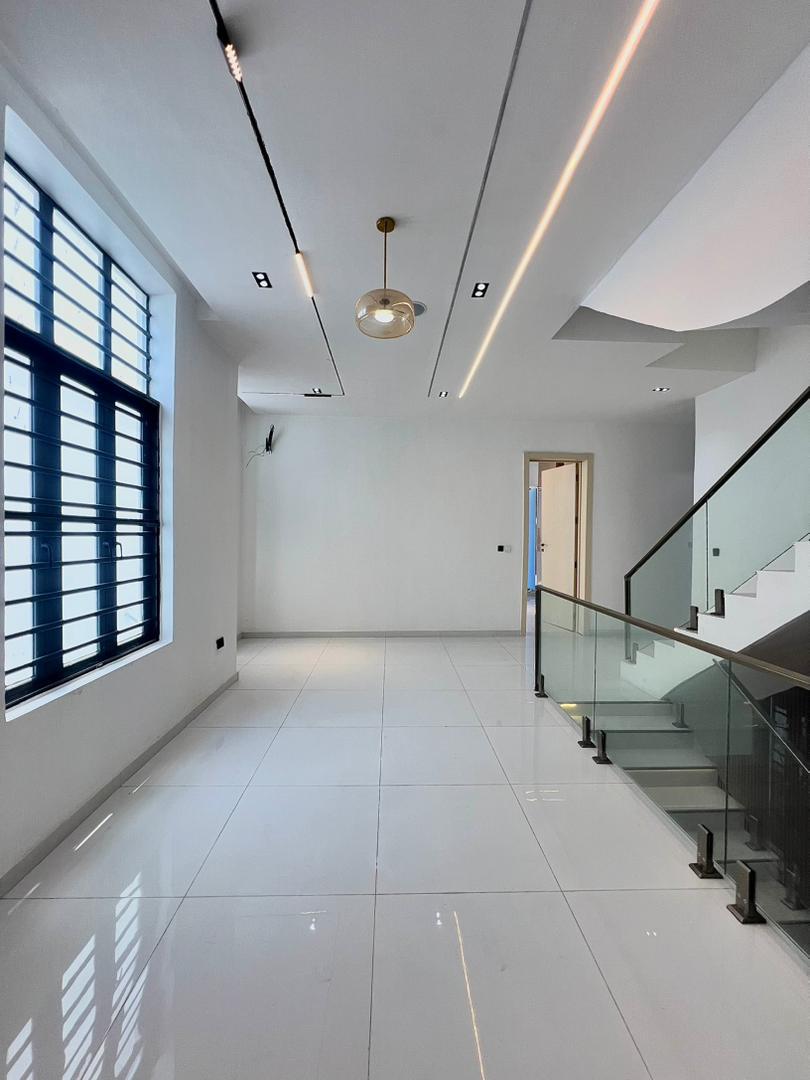 WhatsApp Image 2026-04-01 at 16.14.30 (2)