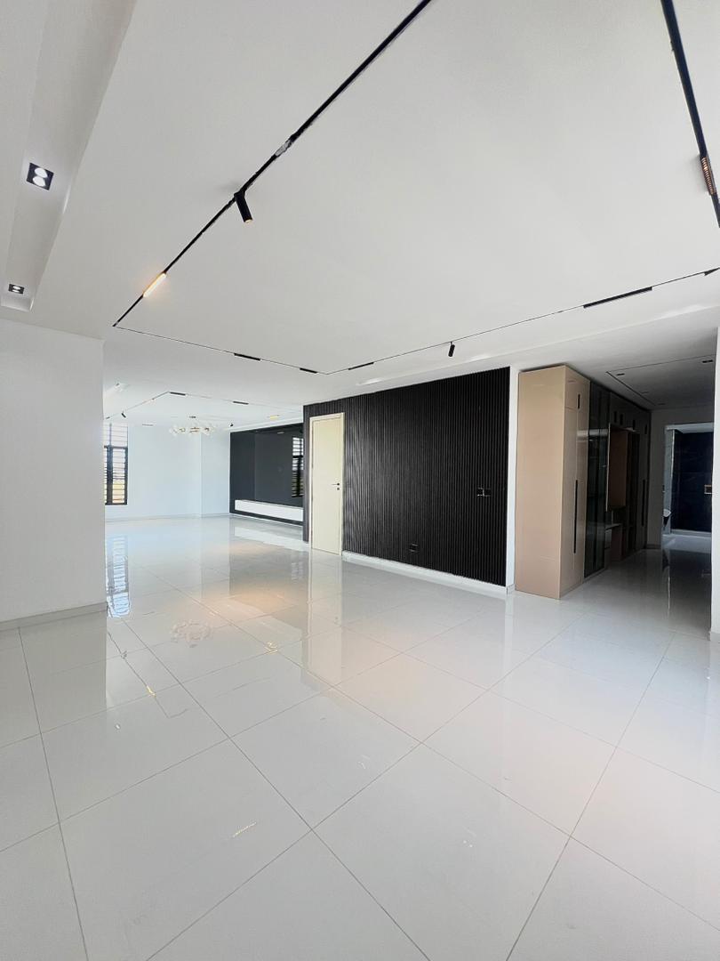 WhatsApp Image 2026-04-01 at 16.14.30 (4)